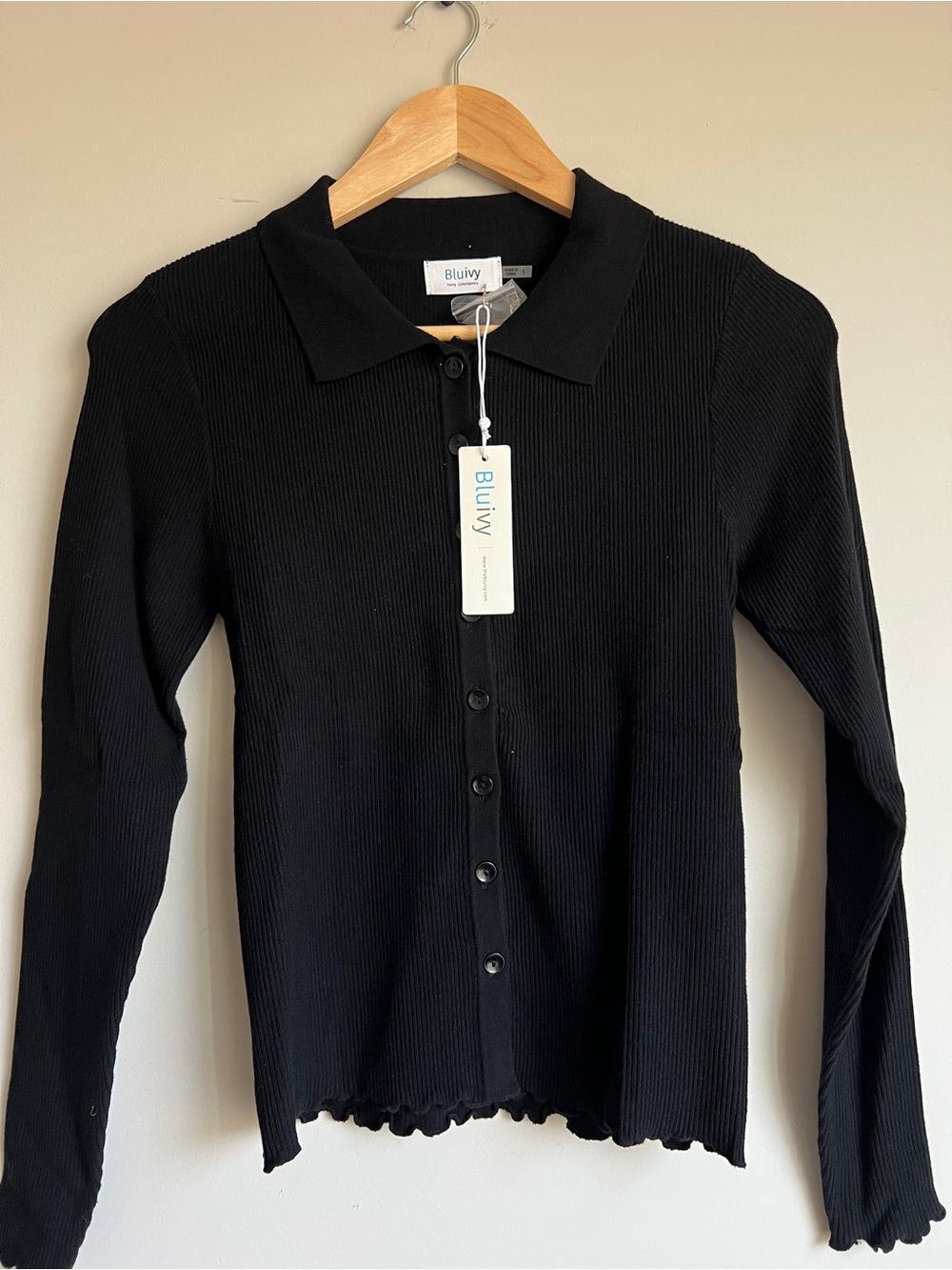 Bluivy Black Ribbed Button-Front Collar Top Size Small NWT